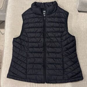 Black puffer vest